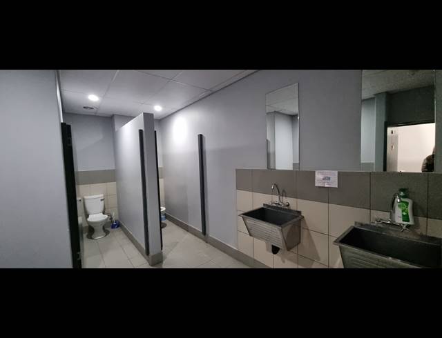 1,145M² WAREHOUSE TO LET IN GLEN MARAIS